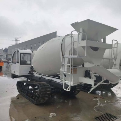 鴻信自制履帶式攪拌車  修水渠專用橡膠履帶罐車 沼澤特種運(yùn)輸車  2方履帶水泥罐車價(jià)格