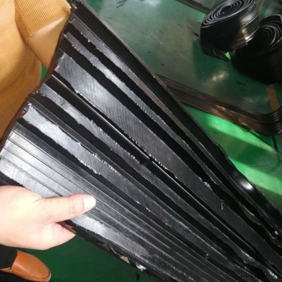 加工定制：背貼式橡膠止水帶、變形縫橡膠止水帶、施工縫橡膠止水帶、專業(yè)橡膠止水帶生產(chǎn)廠家 400×8