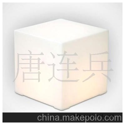 滾塑燈箱坐椅、休閑家居坐椅、大型異型滾塑加工(圖)