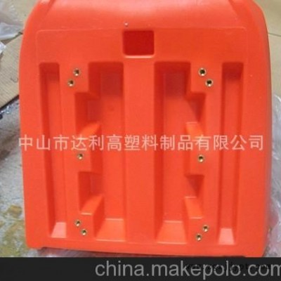 專業滾塑加工 耐用塑料制品 汽摩配件 滾塑容器