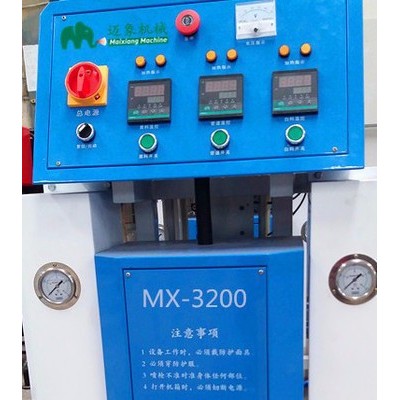 衡水市聚氨酯發泡機生產廠家，衡水聚氨酯發泡機的價格，衡水聚氨酯發泡機圖片，聚氨酯高壓發泡設備-邁象機械
