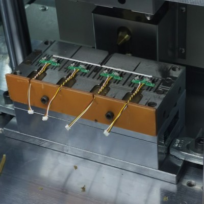 農(nóng)用機(jī)械線路板線束防水，防塵低壓注塑模具，膠料