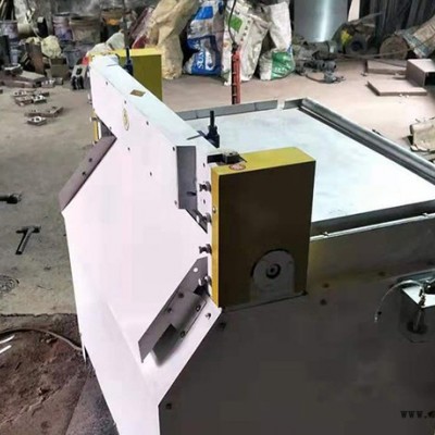品牌推薦廢舊皮帶數(shù)控切條機(jī) 天然橡膠板切絲機(jī)