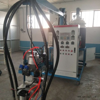 山東一航發泡灌注模具成型發泡設備_PU發泡制品聚氨酯硬泡仿木發泡機 PU發泡機